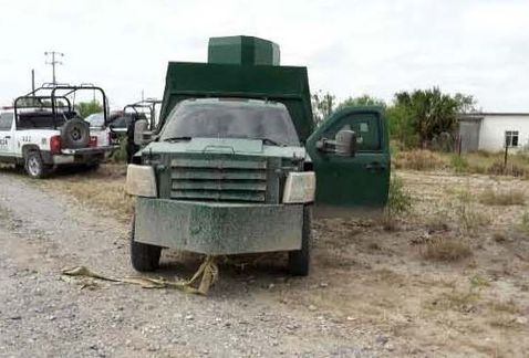 Aseguran camioneta con blindaje artesanal en Tamaulipas