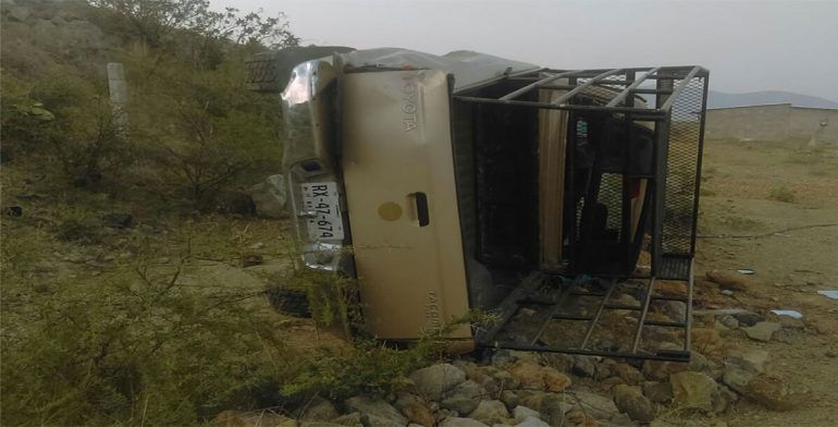 Accidente carretero deja tres heridos en Oaxaca