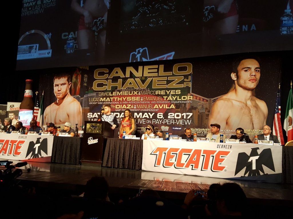 Canelo pronostica nocaut en pelea contra Chávez Jr. - canelo-chavez-las-vegas-@ringmagazine-1024x768