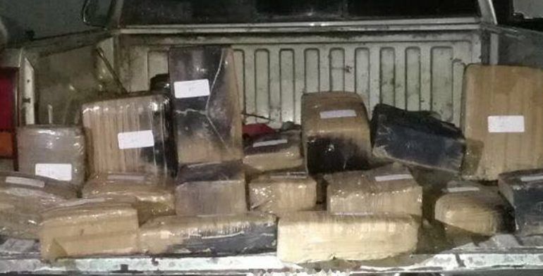 PF asegura 60 kilos de mariguana en carretera Toluca-Palmillas - carga-de-droga-770x392