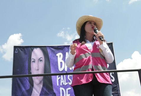 "La única independiente, real y ciudadana, soy yo": Teresa Castell - castell-de-oro-43