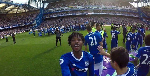 #Video Jugador graba en primera persona el festejo del Chelsea