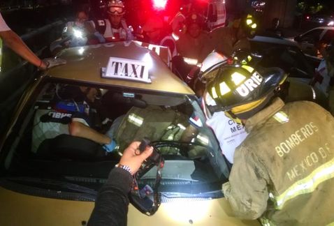 Choque deja dos lesionados en Periférico - choque-periferico