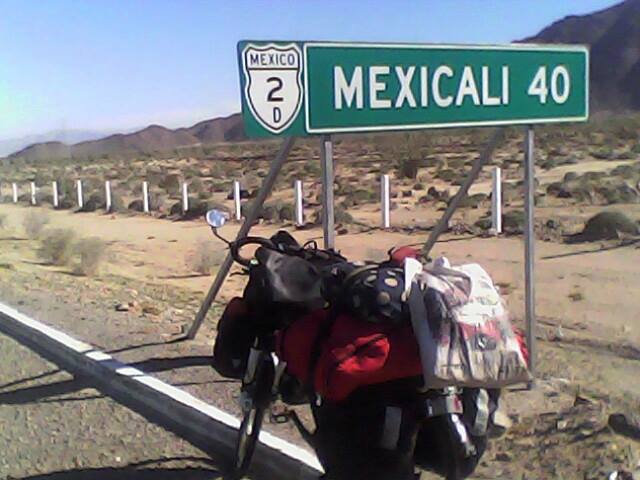 Roban bicicleta de hombre que buscaba romper un Récord Guinness - ciclista-1