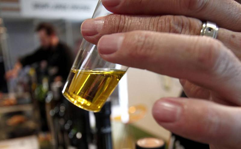 Suspenden dos bares en Quintana Roo por irregularidades en bebidas