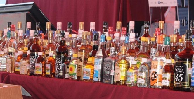 Brandy apócrifo es preparado con alcohol etílico y tinte para cabello: Cofepris