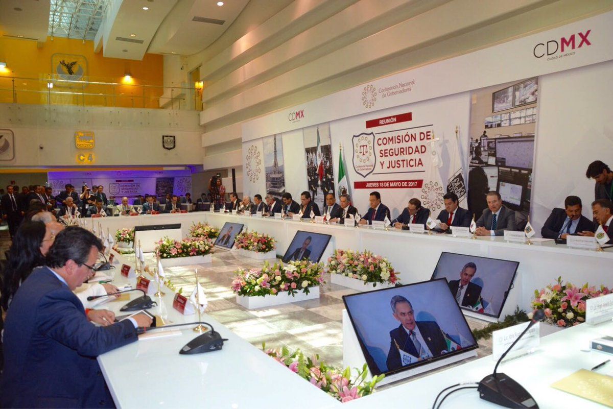 Conago acuerda lucha contra robo de combustible y agresiones a periodistas - conago-2017