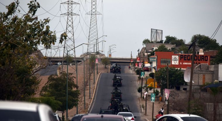 El Ejército detiene a policías de Culiacán