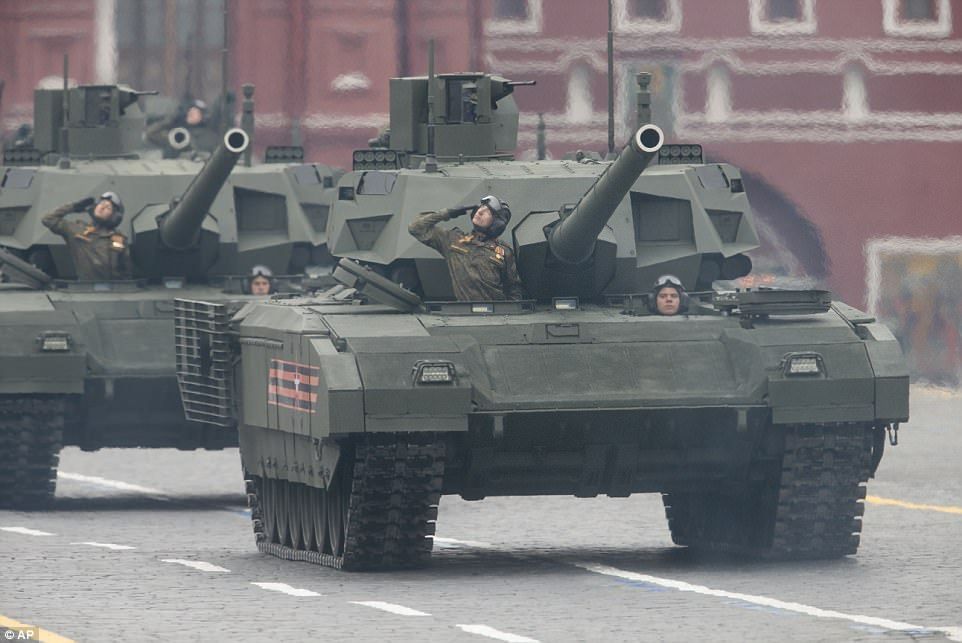Marchan 10 mil soldados en Rusia para conmemorar victoria sobre los nazis - desfile-rusia-2