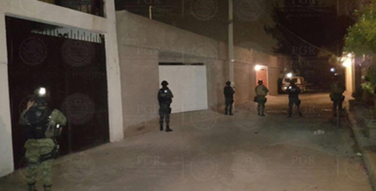 Detienen a seis colaboradores de Dámaso López en la Ciudad de México - detenidos