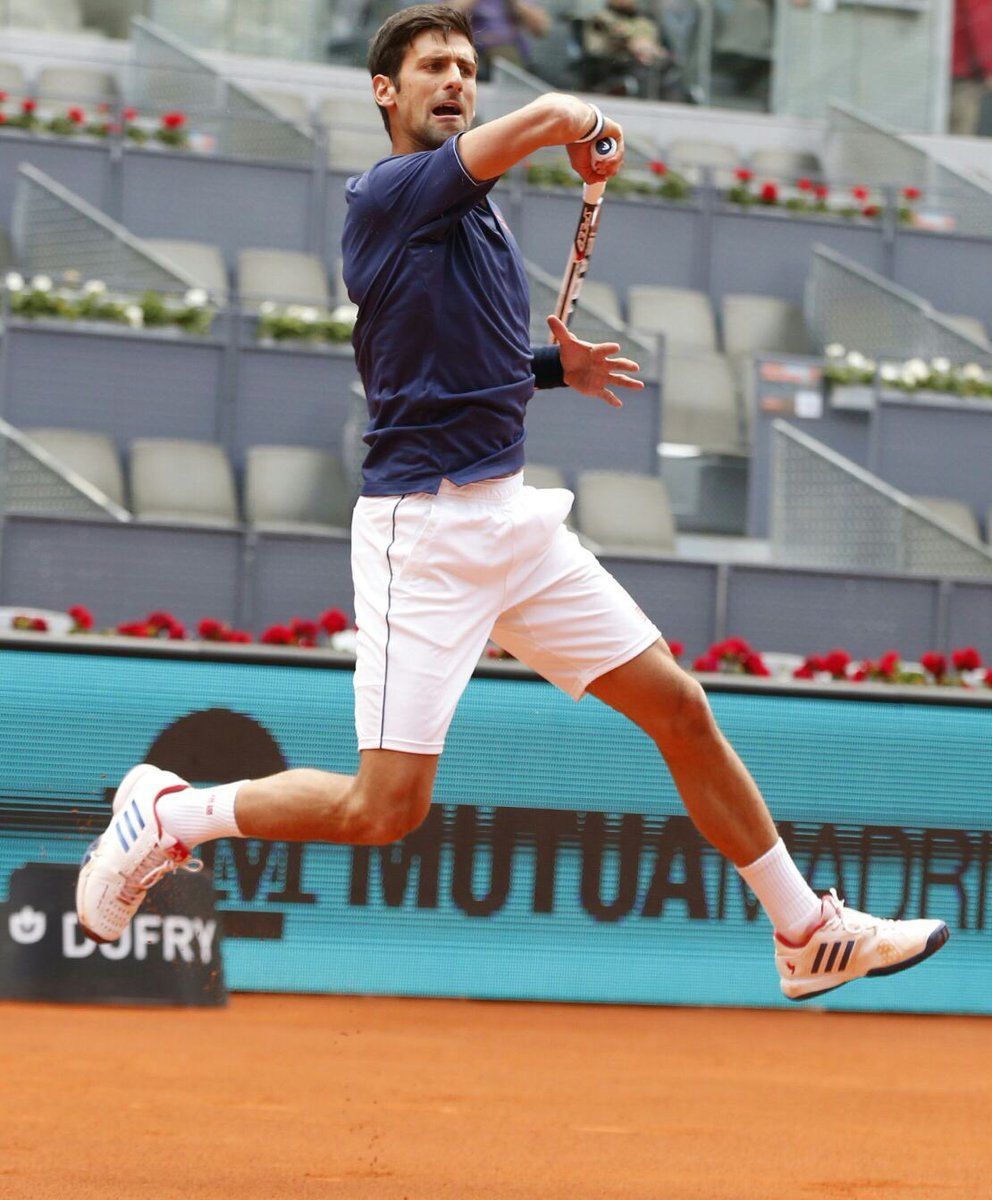 Djokovic y Nadal avanzan a tercera ronda del Abierto de Madrid - djoko