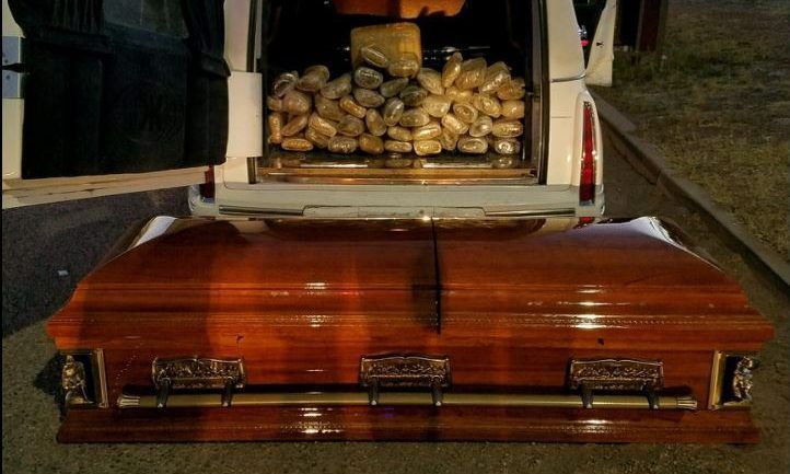 Aseguran 30 kilogramos de mariguana ocultos en ataúd