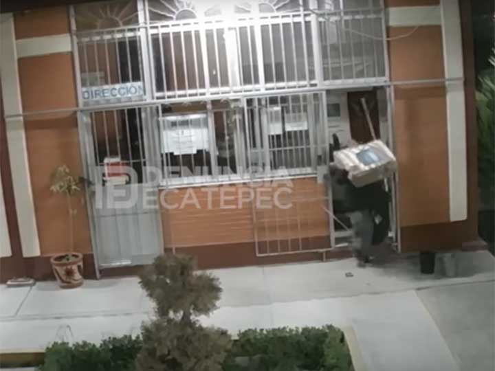 #Video Roban computadoras en escuela de Ecatepec - ecatepec