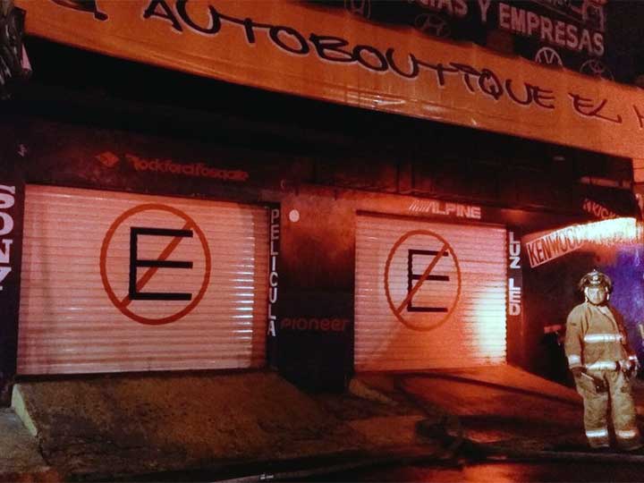 Incendio consume refaccionaria de autos en la Agrícola Oriental - el-mago