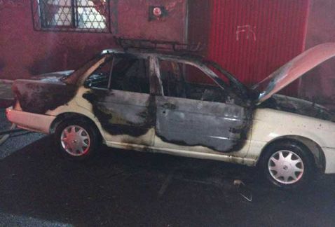 Asesinan a tres hombres en Monterrey - encajuelado-monterrey