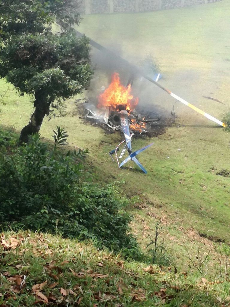 Helicóptero del vocero del PVEM de Veracruz se desploma - eronave-768x1024