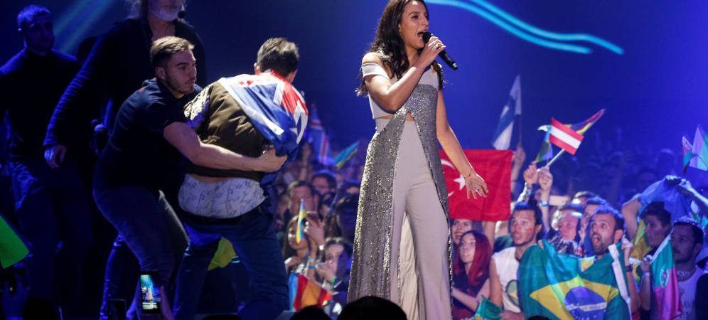 Exhibicionista en televisión podría recibir hasta 5 años de cárcel