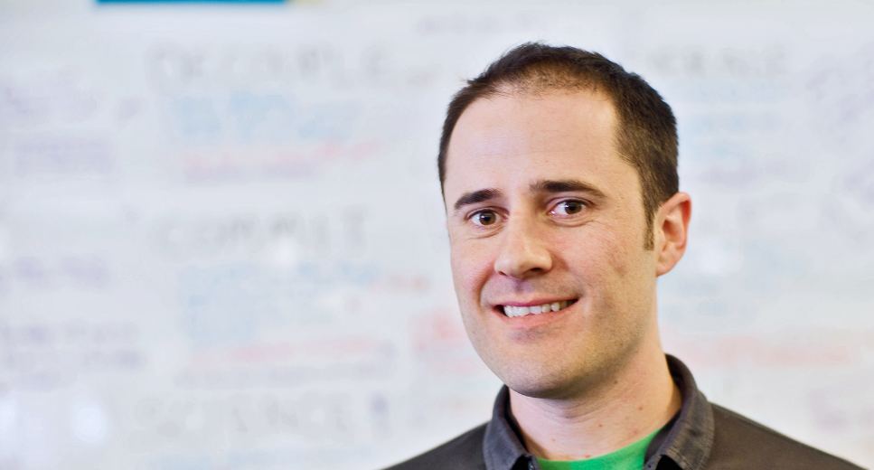 Cofundador de Twitter se disculpa por triunfo de Trump