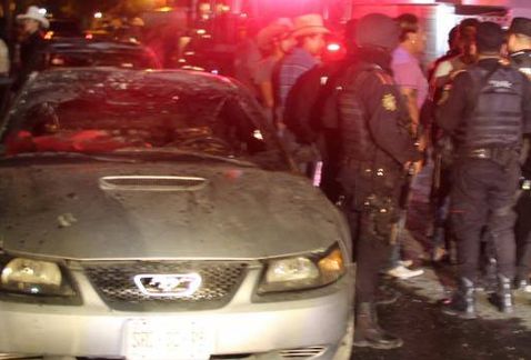 Pelea deja cuatro heridos tras fiesta en Monterrey Pelea deja cuatro heridos tras fiesta en Monterrey