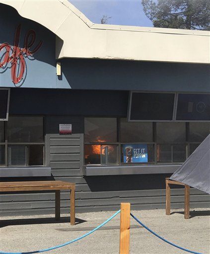 Incendio deja tres heridos durante conferencia de Google - incendio-google