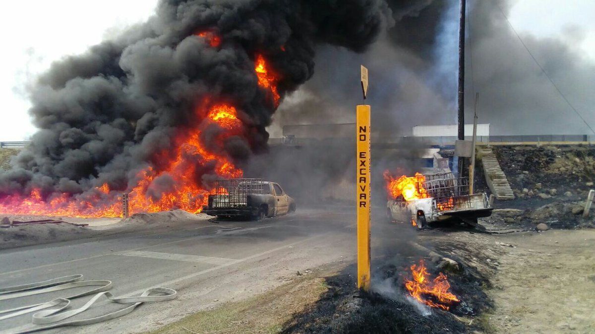 Toma clandestina provoca incendio en Autopista Puebla-Córdoba