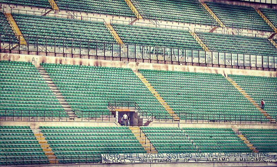 Aficionados del Inter abandonan San Siro en protesta por crisis - inter-Sassuolo-San-Siro