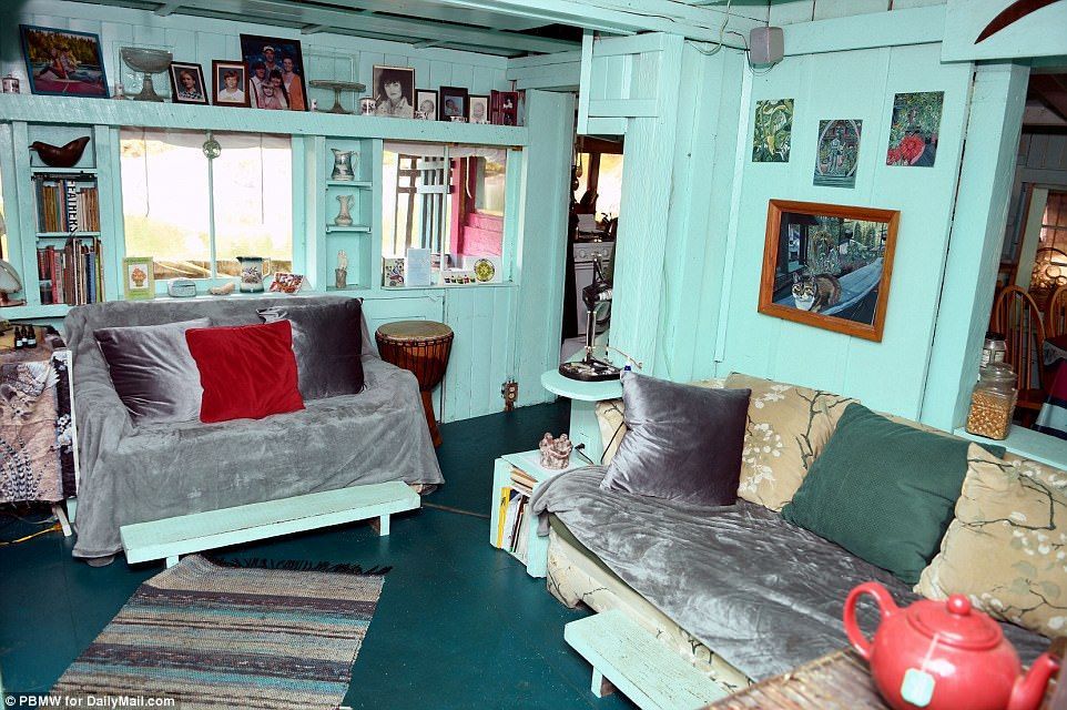 #Imágenes Pareja vive desde hace 25 años en su propia isla sustentable - isla-13