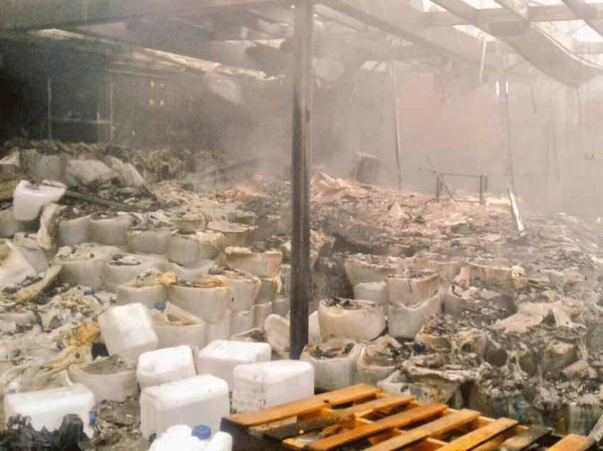 Controlan incendio en bodega de Iztapalapa - iztapalpa-2