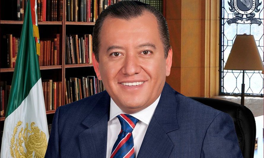 Balean camioneta del rector de la UAGro en Acapulco - javier-saldaña-almazan