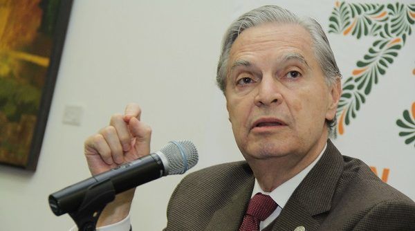 Luis Ernesto Derbez se destapa como precandidato del PAN a la presidencia