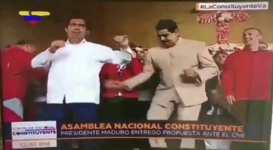 #Video Nicolás Maduro baila mientras continúan las protestas en Venezuela