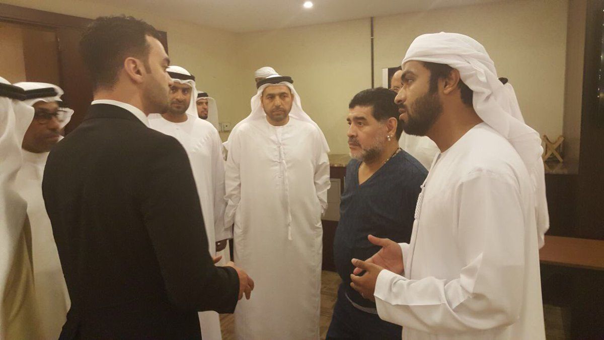 El contrato de Maradona en Emiratos Árabes - maradona-4