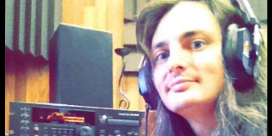 #Video Hombre se incendia durante transmisión de Facebook Live