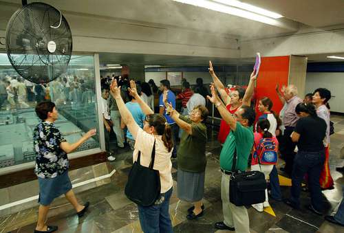 Línea 7 del Metro alcanza 38 grados de temperatura - metro-ventilador
