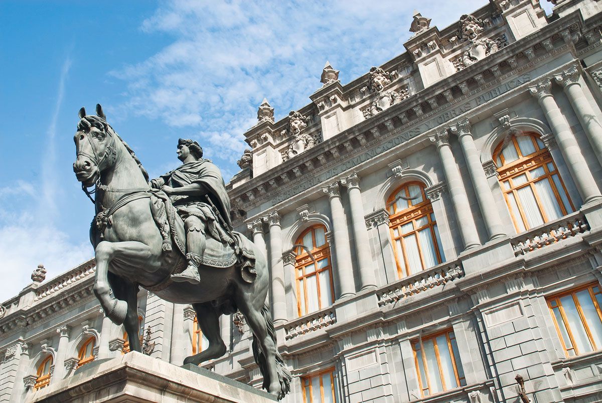 Munal organiza noche de ‘citas’ con su personal Munal organiza noche de ‘citas’ con su personal