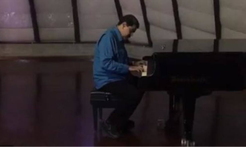 #Video Nicolás Maduro tocando el piano