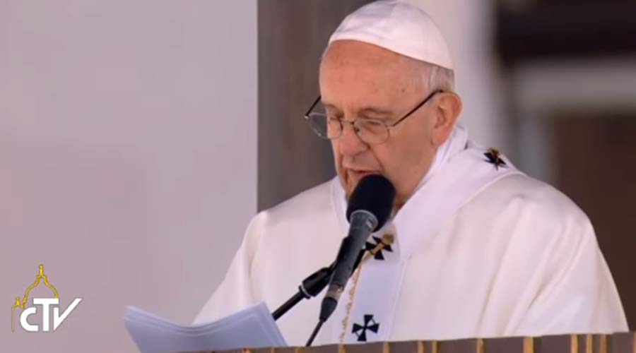 'Se honra a Dios salvando vidas y no asesinándolas': Francisco - papa-francisco-fátima