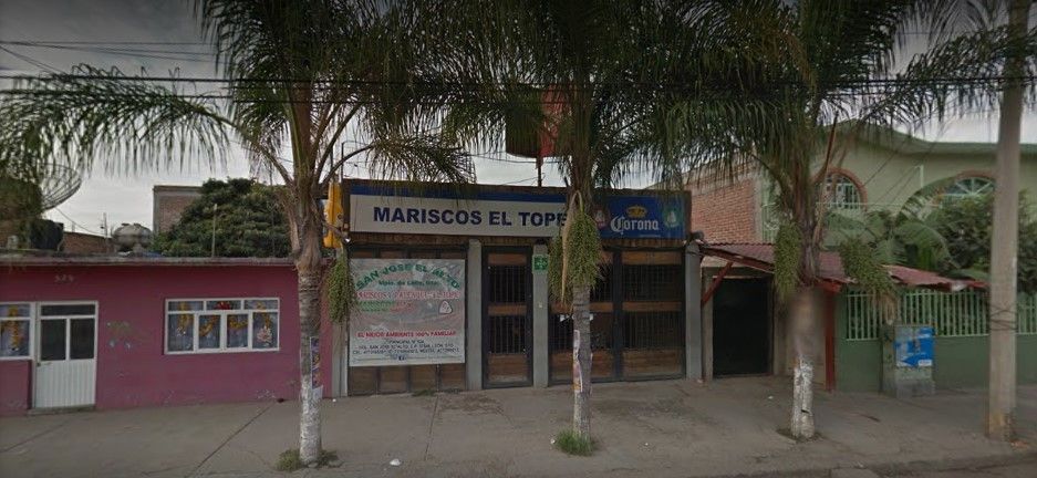 Lanzan granada en plaza de peleas de gallos en León - pelea-de-gallos-2