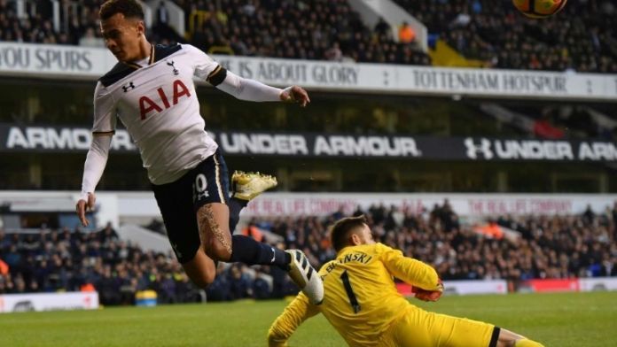 La liga inglesa sancionará a los jugadores que finjan una falta