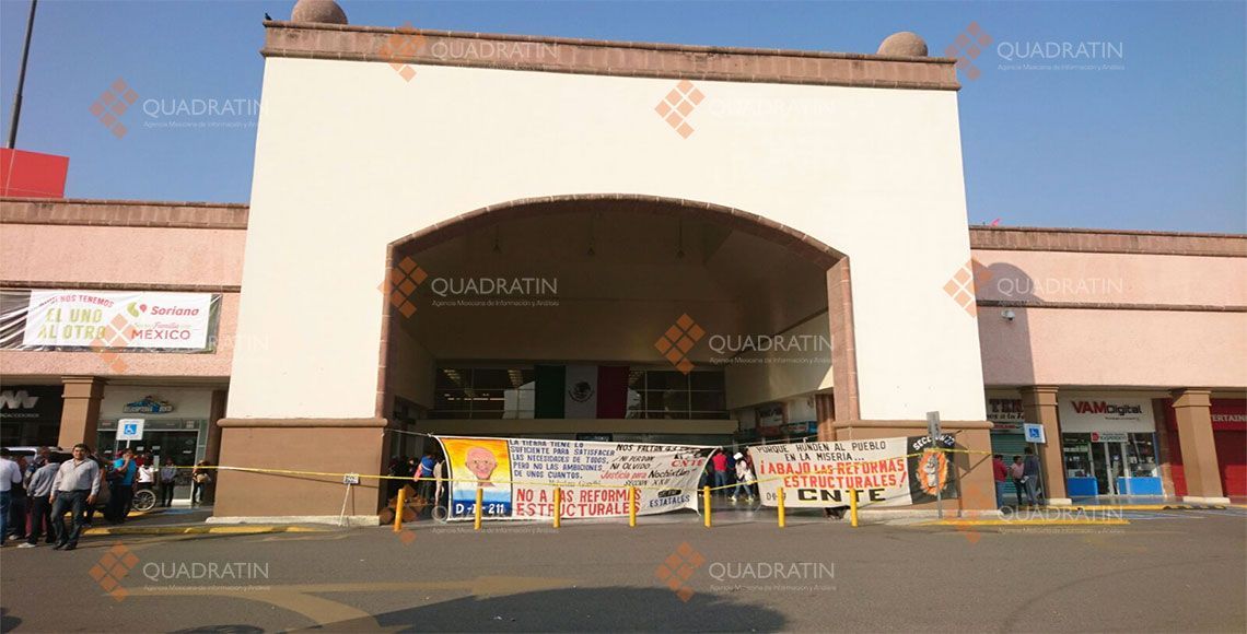 Maestros de la CNTE paralizan Oaxaca - plazas1