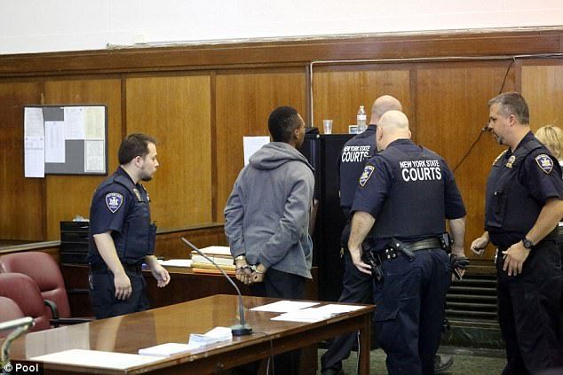 Policía choca y mata a joven de 21 años en Nueva York - policia-ebrio-ny1