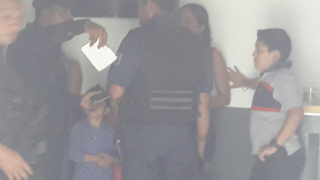 Asaltan y toman rehenes en banco de Tabasco - rehenes-tabasco1-1024x576