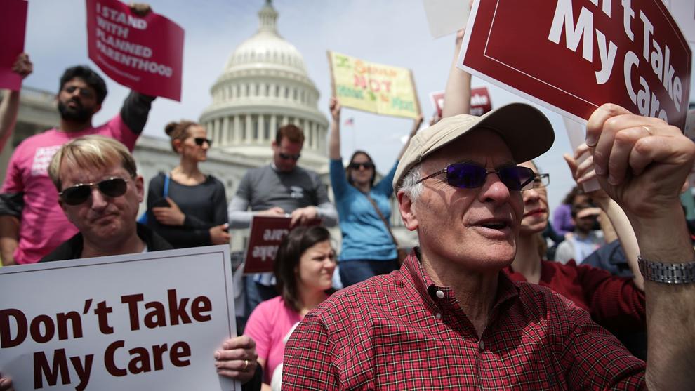 Trump da revés a Obamacare - salud
