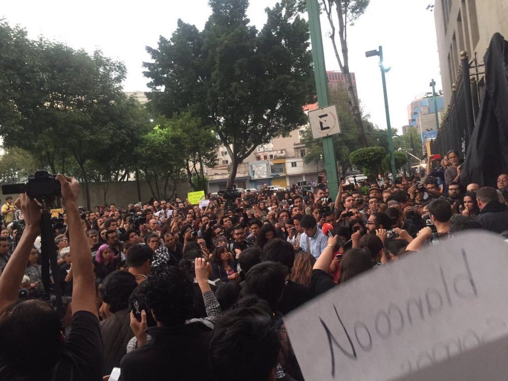 Periodistas protestan frente a la Secretaría de Gobernación tras el asesinato de Javier Valdez - segob-1-1024x768