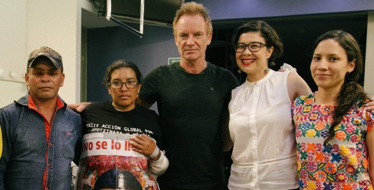 Sting se reúne con padres de los 43 estudiantes de Ayotzinapa