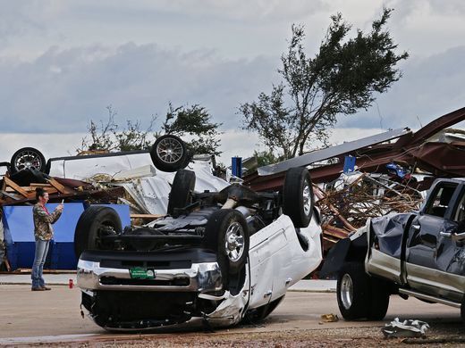 Van 14 muertos por tormentas en EE.UU.