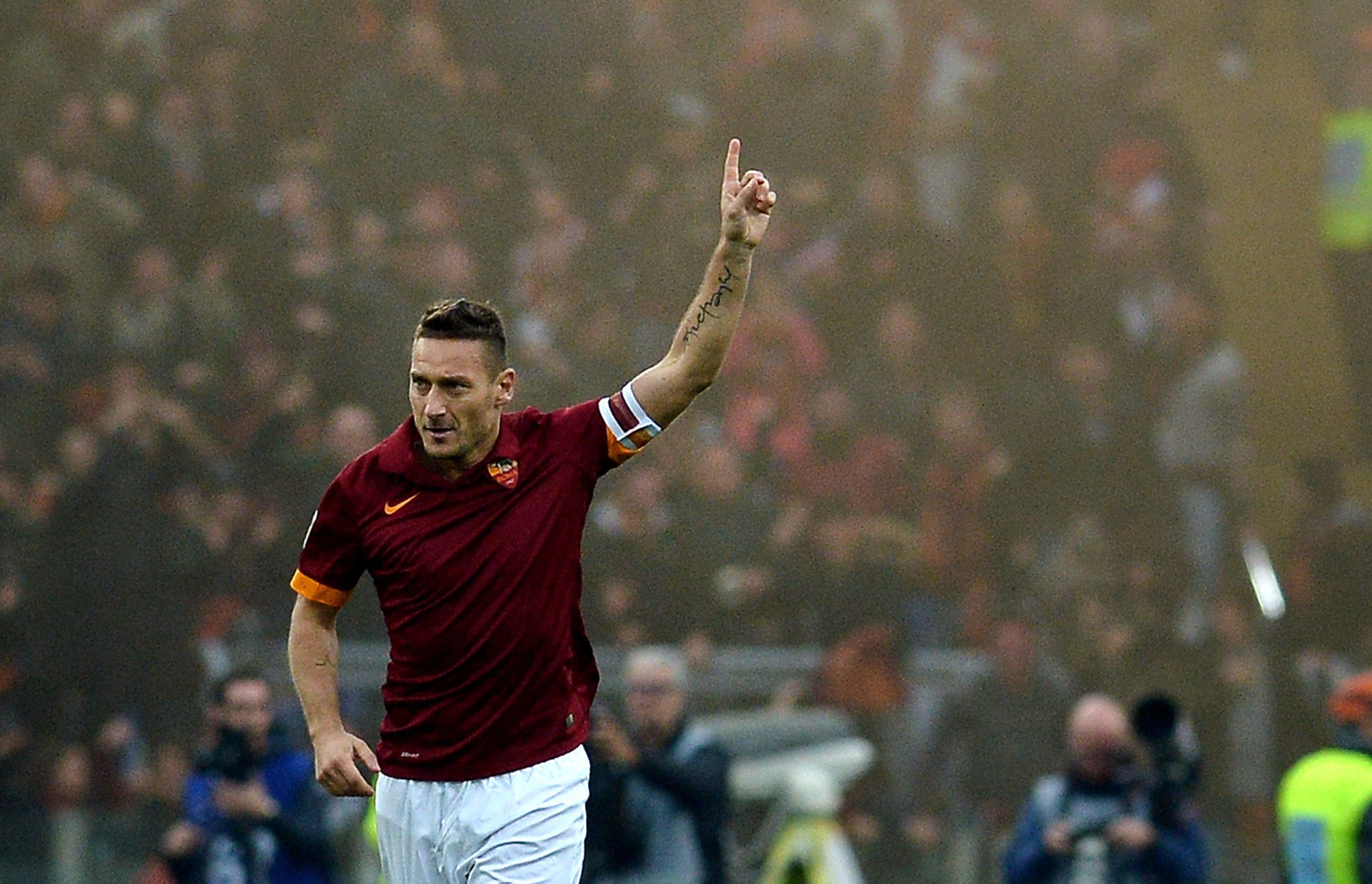 Francesco Totti se retirará al final de la temporada - totti_j