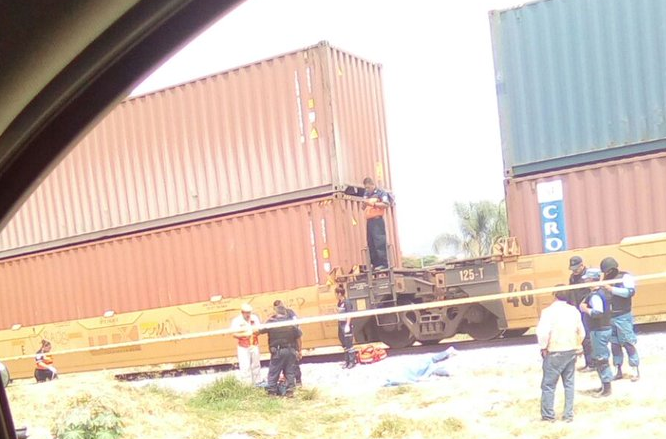 Tren arrolla a hombre en Jalisco