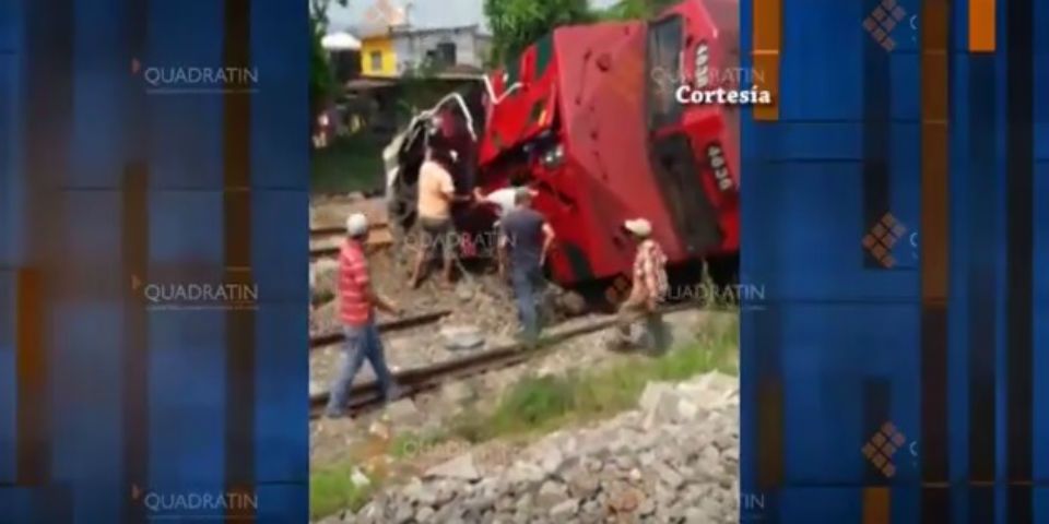 #Video Tren embiste a tráiler en Oaxaca
