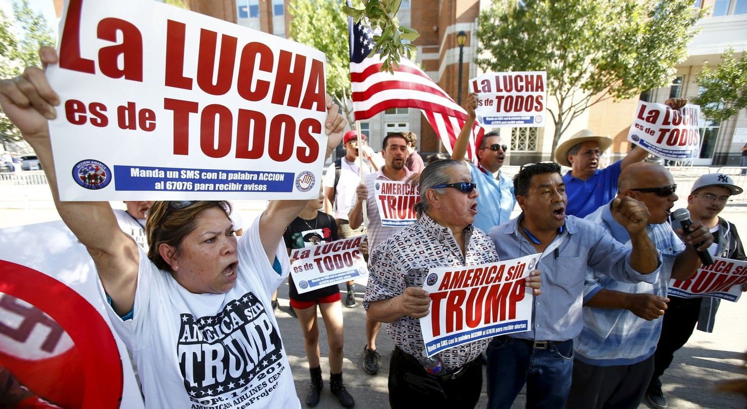 Latinos proponen crear gran coalición contra Trump